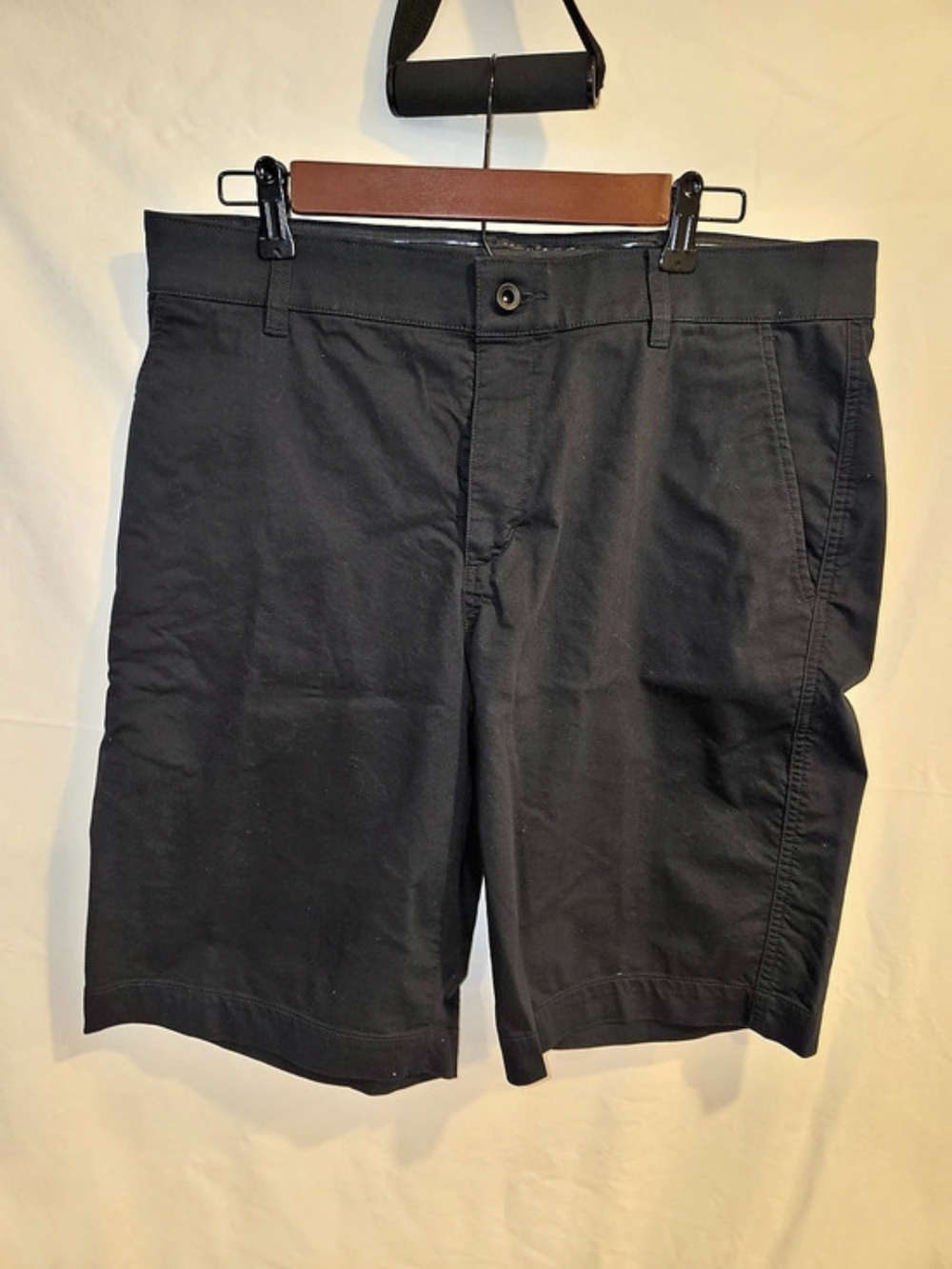 Nike Dri-FIT UV Golf shorts Black Men's Athletic Shorts Size 34 Like New